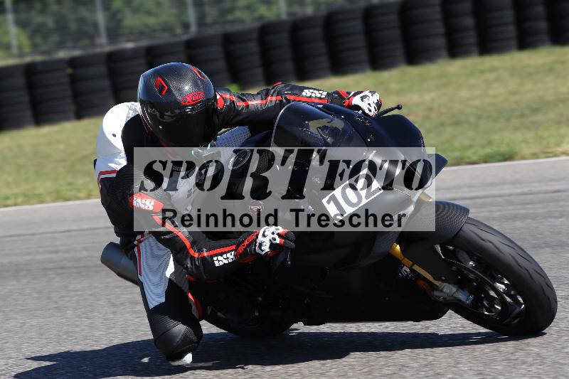 Archiv-2025/48 25.08.2025 Cornu Master School ADR/blau-bleu/102